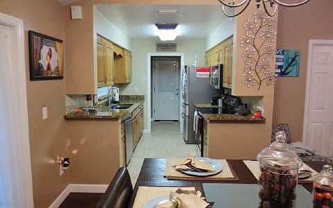 3rd image of 360 SW Emerald St