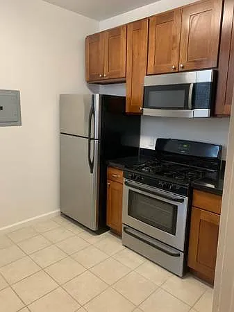 2455 Polk St #7 — Photo 14