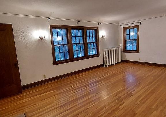 4th image of 4800 Xerxes Ave S #2