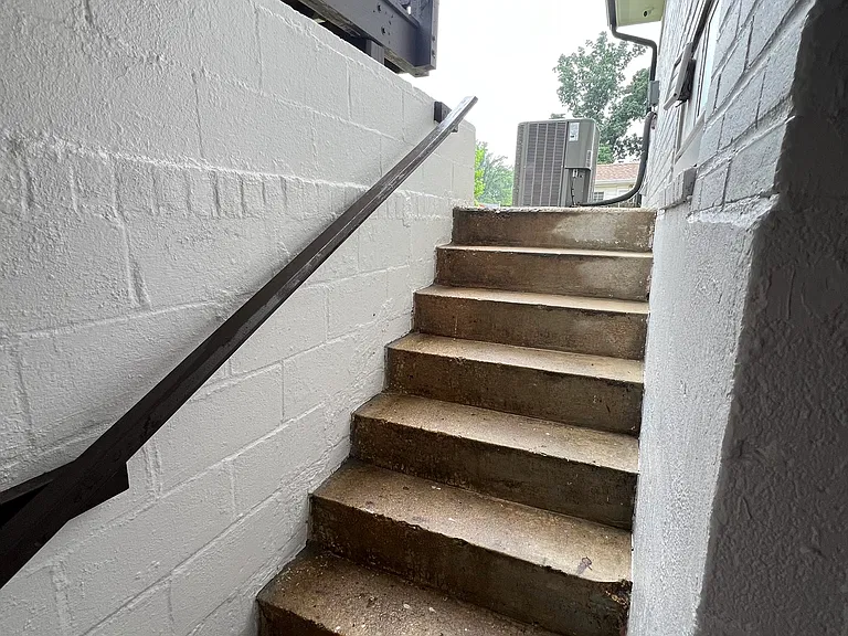 1326 S Columbus St — Photo 21