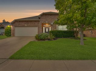 213 Brook Meadow Ct, Midlothian, TX 76065