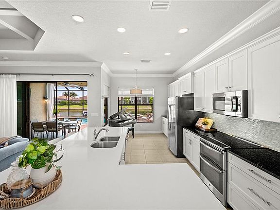 2nd image of 3454 Pacific DR