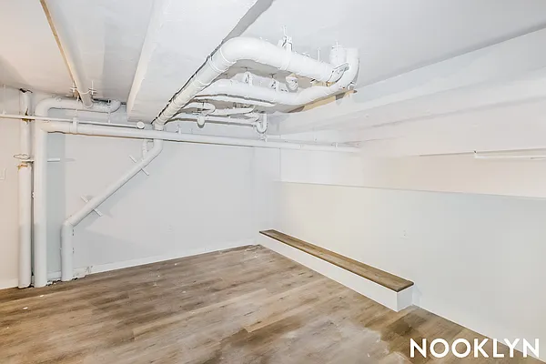 Rented by Nooklyn NYC LLC | media 89