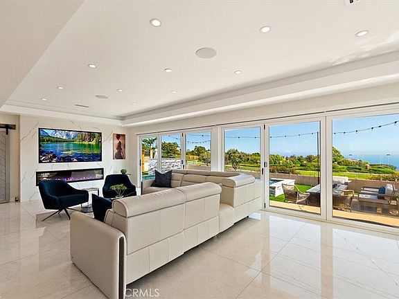 4th image of 5818 Sunmist Dr