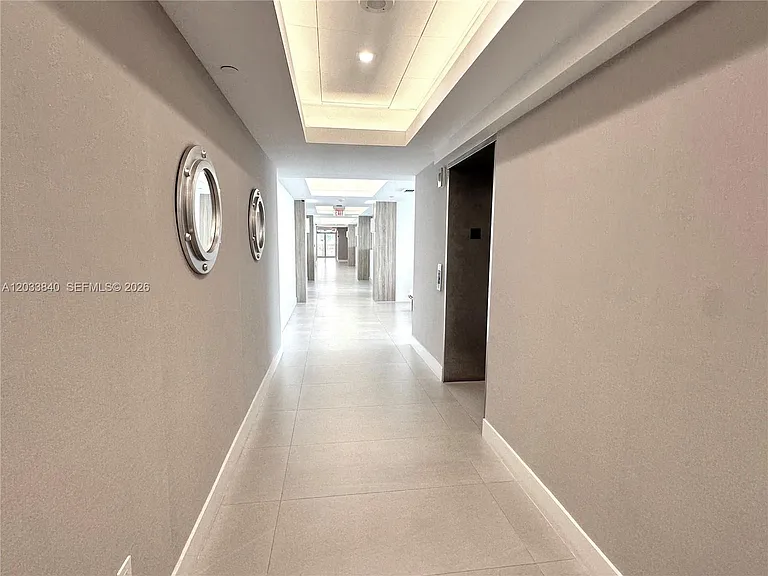 5900 Collins Ave #906 — Photo 21
