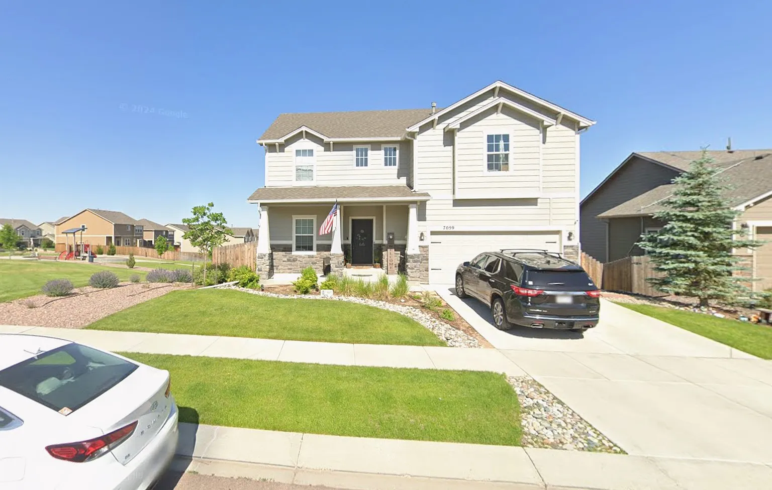 5 bed, 3.5 bath, 3827 sqft, $3,250 — Photo 1