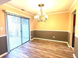 7802 Hummingbird Ln, Charlotte, NC 28212