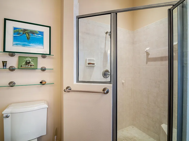 4070 Alamanda Key Dr — Photo 35