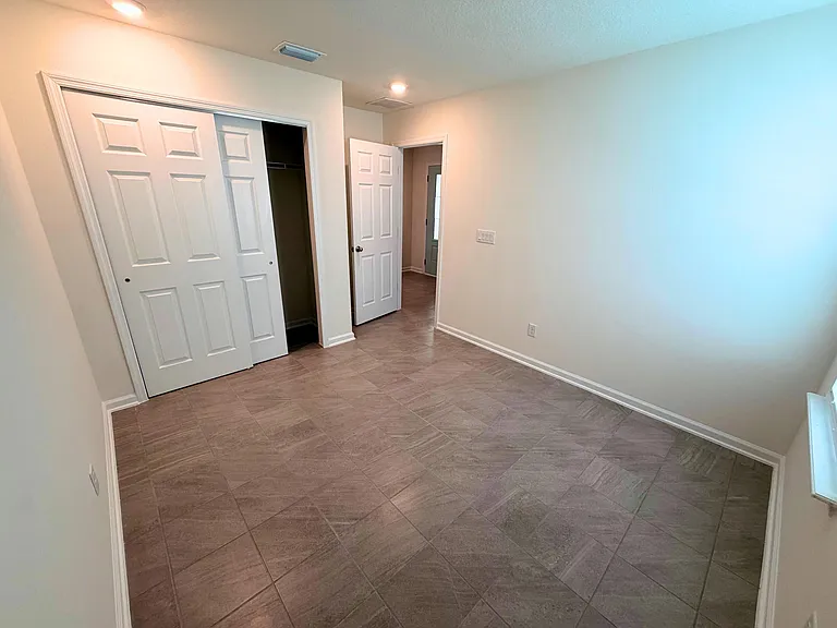 65 Signet Cir — Photo 16