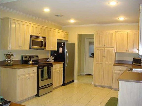 4th image of 120 Queensford Way
