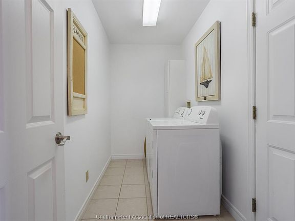 5th image of 24 McIntosh Ave