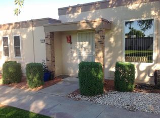 10018 W Hawthorn Dr, Sun City, AZ 85351