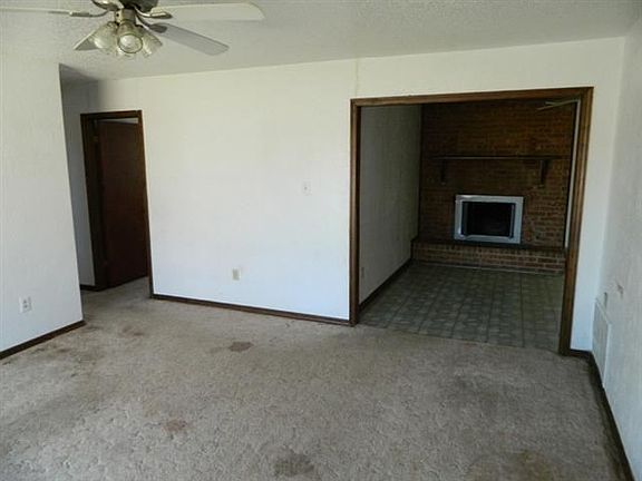 5th image of 1502 NW 49th St