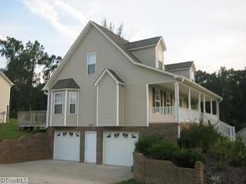 2nd image of 4090 Meredith Woods Ln
