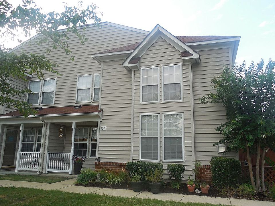 1st image of 101 Buttonwood Ln