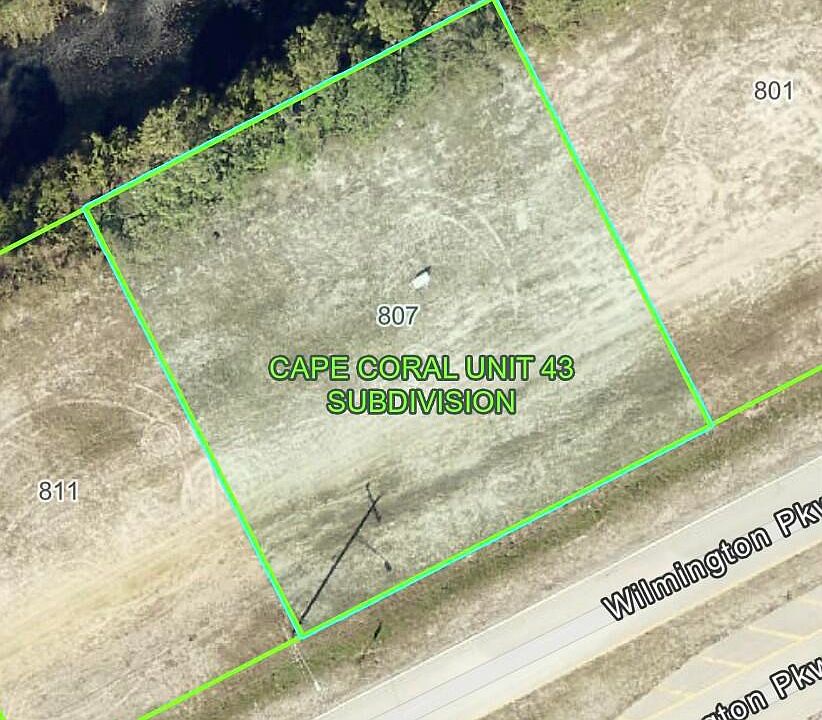 2nd image of 807 Wilmington Parkway