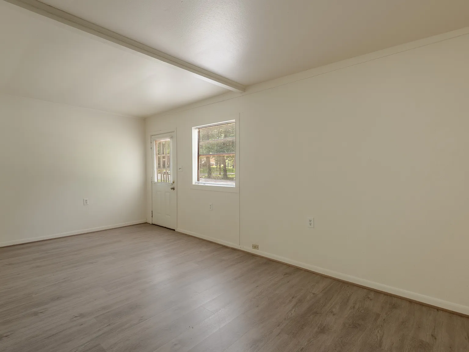 712 Cline Street - D — Photo 4
