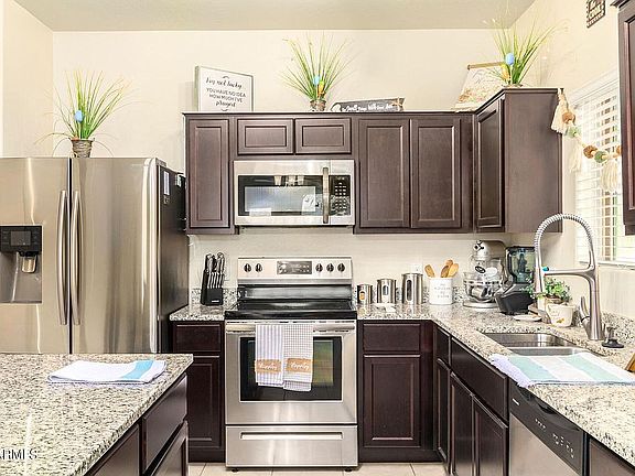 3rd image of 1858 E Caborca Dr
