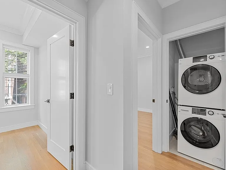 531 Newbury St #1K — Photo 15