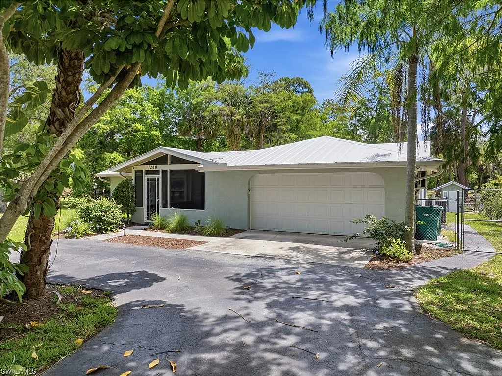 3 bed, 2.0 bath, 2000 sqft, $4,000 — Photo 2
