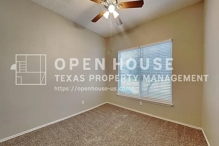 4128 Gardner Dr — Photo 12