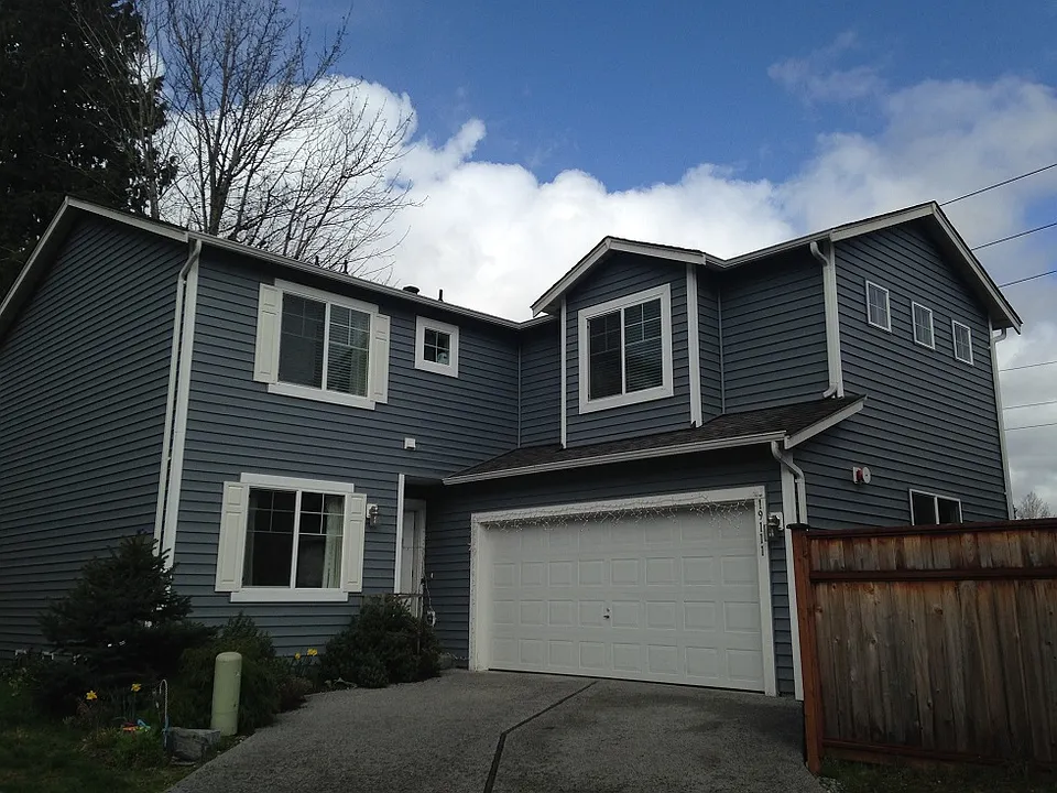 19111 16th Ave SE