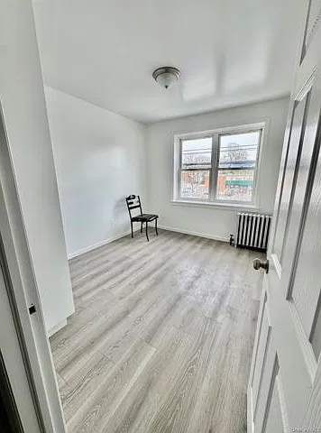 3 bed, 1.0 bath, 750 sqft, $3,650 — Photo 4