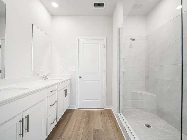 Main level, Primary bathroom