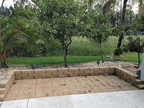 3rd image of 10389 Nightwood Dr