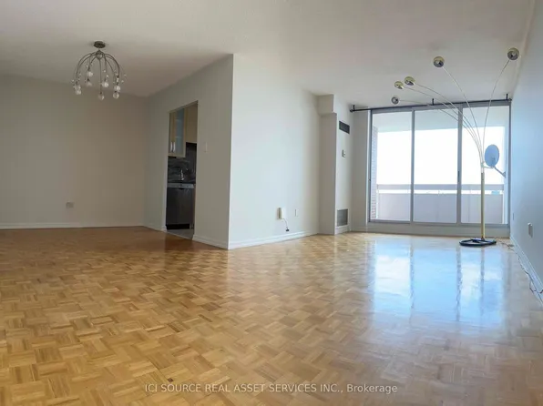 205 Hilda Ave, Toronto, ON