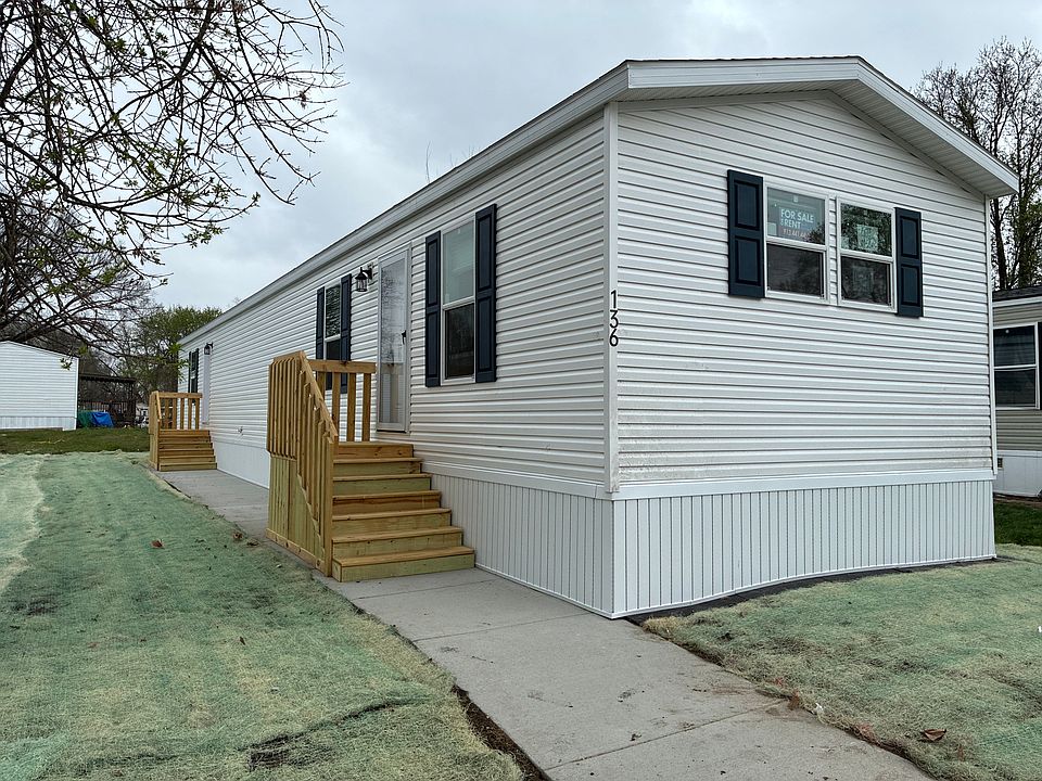 1st image of 136 Haines St