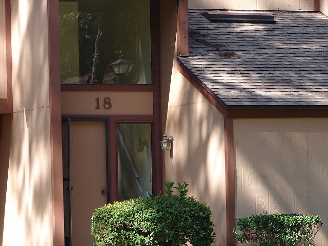 1st image of 18 Broadmore Cir