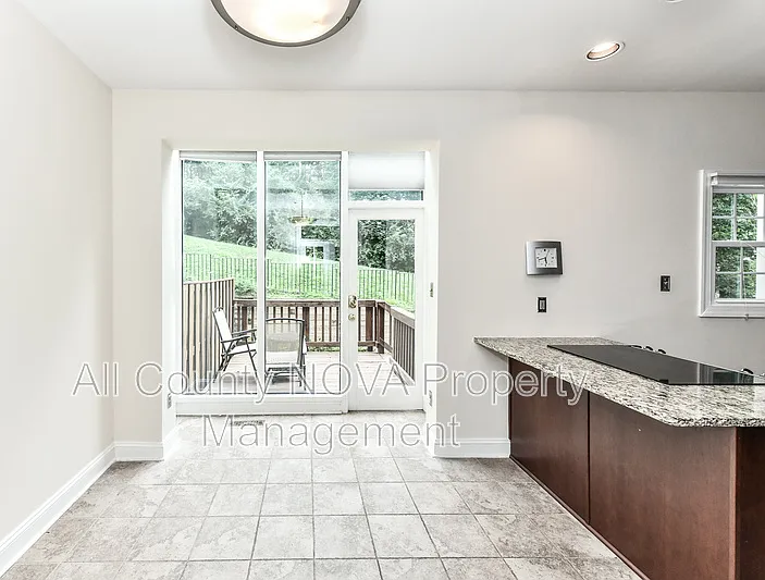 6006 Kelsey Ct — Photo 12