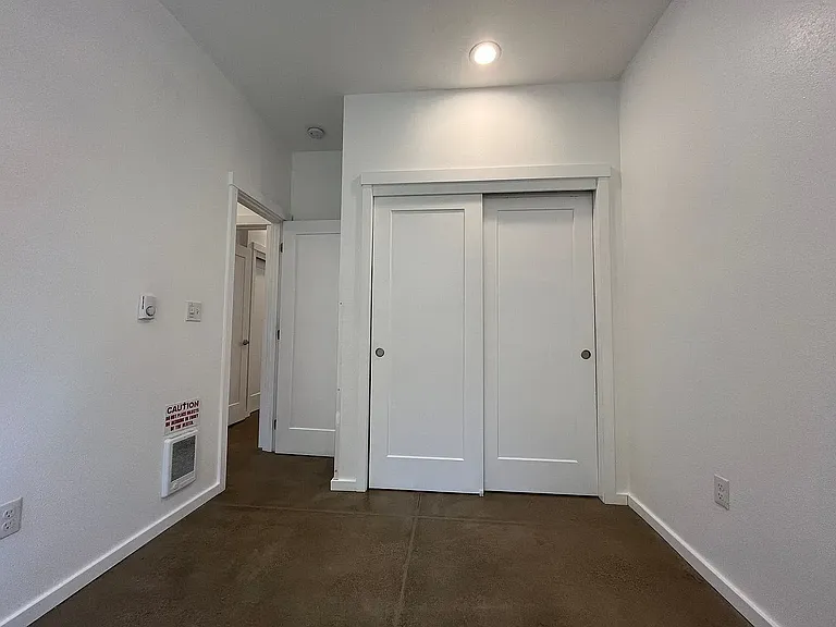 4554 NE 99th Ave #B — Photo 7