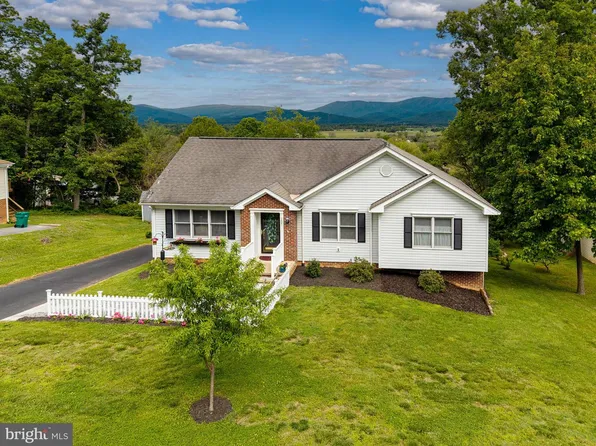 157 Heritage Dr, Luray, VA 22835