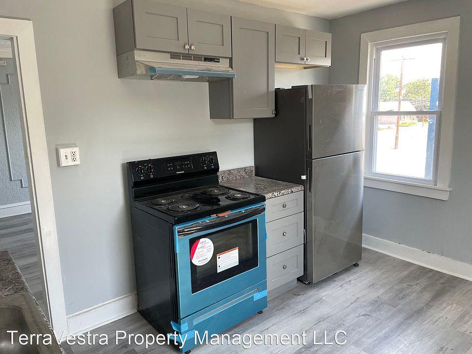 178 N Broadway Pennsville NJ Zillow