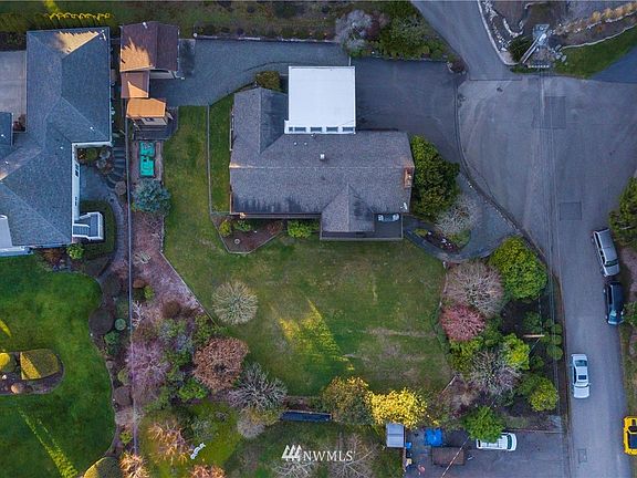 5th image of 8050 E Seaview Dr