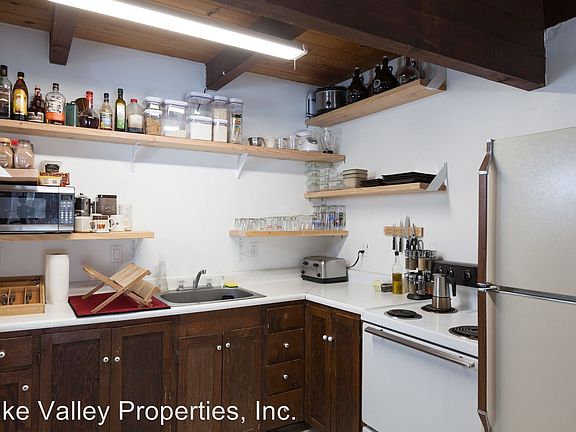 3rd image of 908 Alameda Ave #1