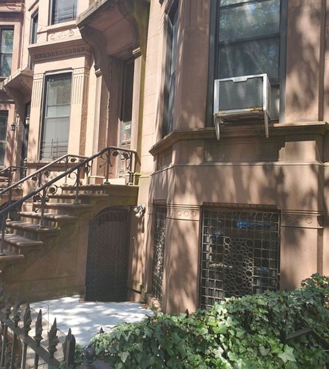 1st image of 240 6th Ave #1