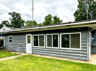10557 N Lake View Dr, Monticello, IN 47960