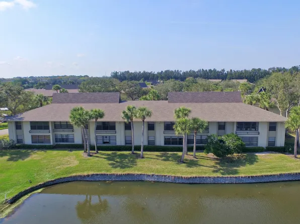 3 Plantation Drive #102, Vero Beach, FL 32966