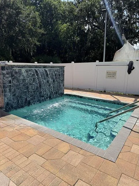 3 bed, 2.0 bath, 1393 sqft, $1,699 — Photo 4
