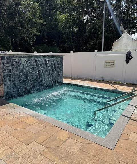 102 Summer Cir #102 — Photo 4