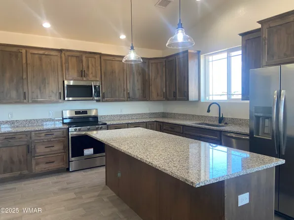 2820 W Grapevine Ln, Snowflake, AZ 85937