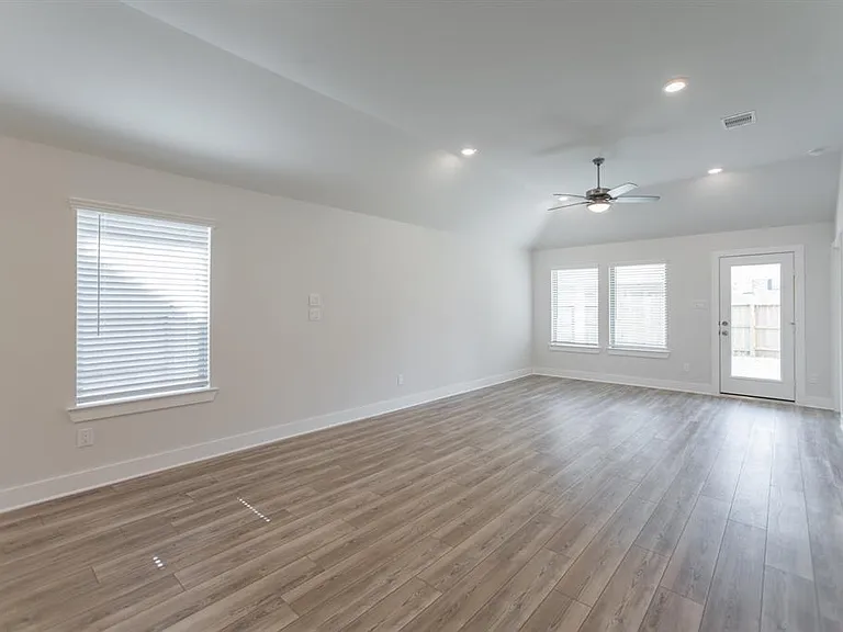 10626 Whitejacket Dr — Photo 10
