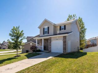 1042 Chesterfield Dr, Wentzville, MO 63385