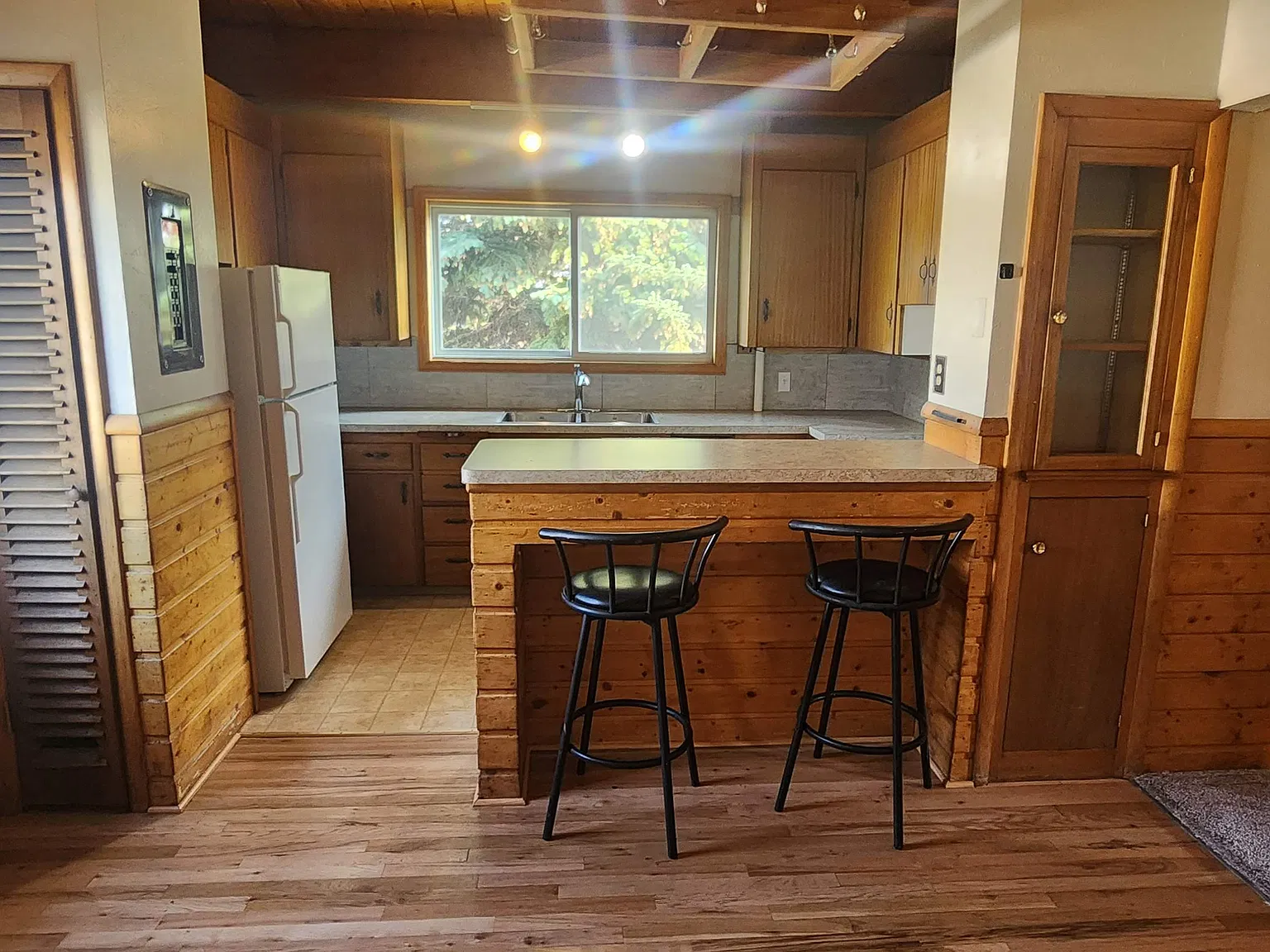2 bed, $1,600 — Photo 4