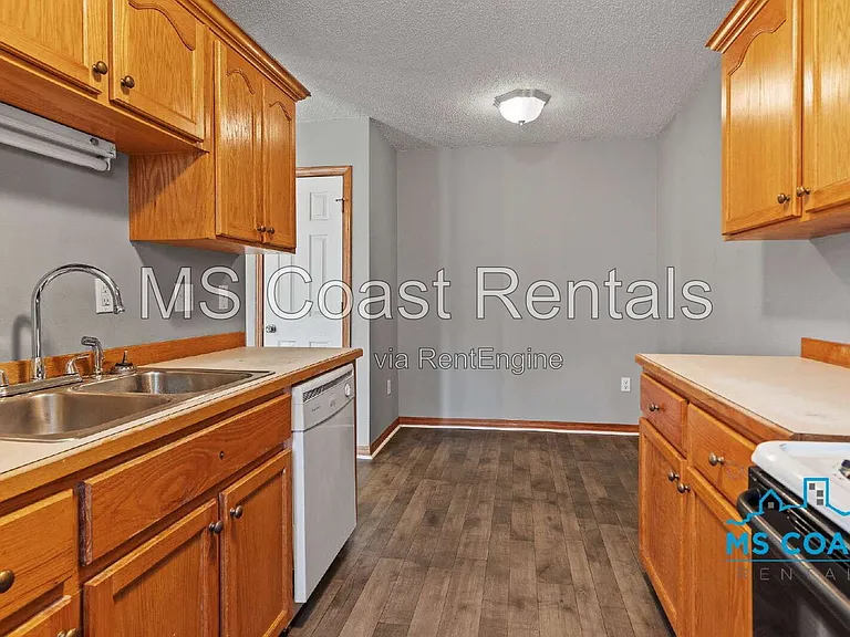 2636 N 10th St #B — Photo 10