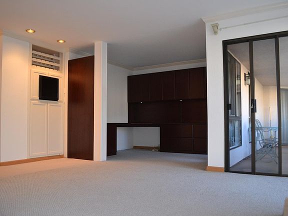 3rd image of 58 N El Camino Real APT 202