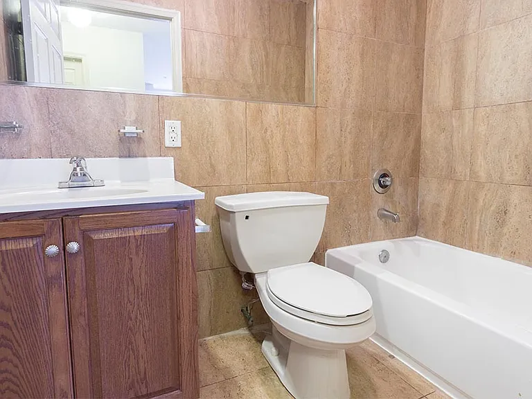 394 S Harrison St. — Photo 13
